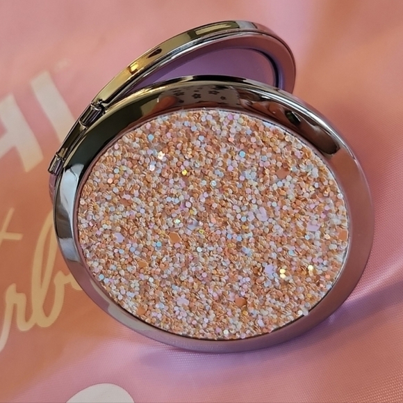 CHI×BARBIE NWOT Collaboration 2020 Limited Edition pink bling compact mi… - Picture 2 of 2